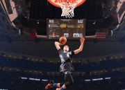 开云下载-黄喜灿独造三球上演无解表演，巴萨客场力克芬兰延续欧战强势