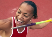 开云体育APP下载-黄潜奇迹再续！比利亚雷亚尔连续得分压制国米，欧冠淘汰赛上演战术教科书