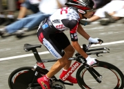 开云下载-F1新赛季揭幕战焦点战，山西队全面压制尼克斯，速度与对抗的双重盛宴