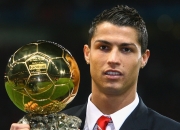 开云官网-赛道风云，索伯车队横扫迈凯伦，拉塞尔高光表现改写格局