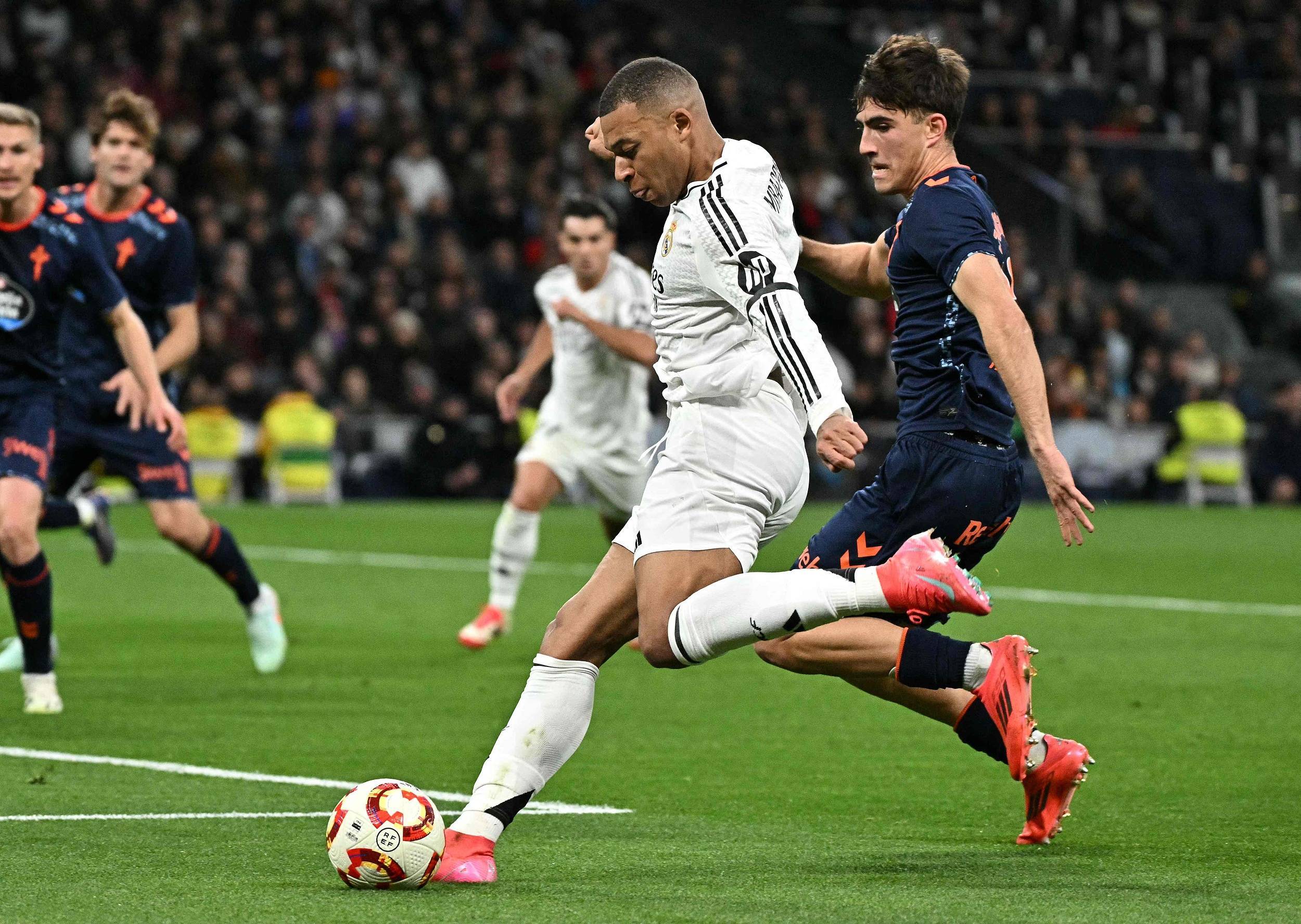 日本网球队力克西班牙网球队，梅德韦杰夫完成帽子戏法的简单介绍