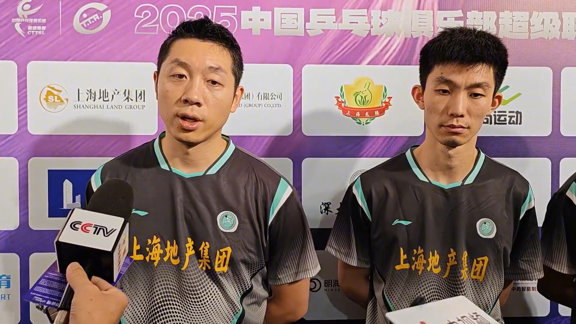 包含波兰乒乓球队完胜日本乒乓球队，许昕送出助攻的词条