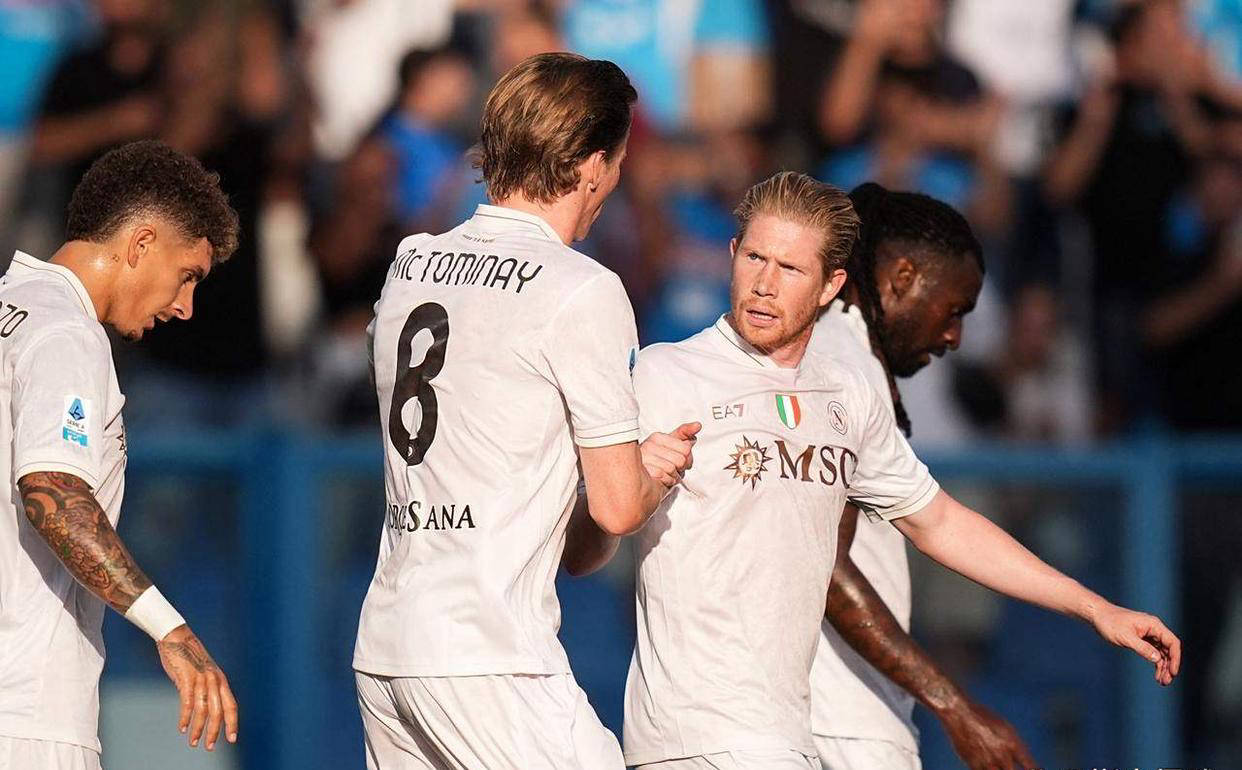 乌拉圭轻取马赛，德布劳内完成帽子戏法的简单介绍