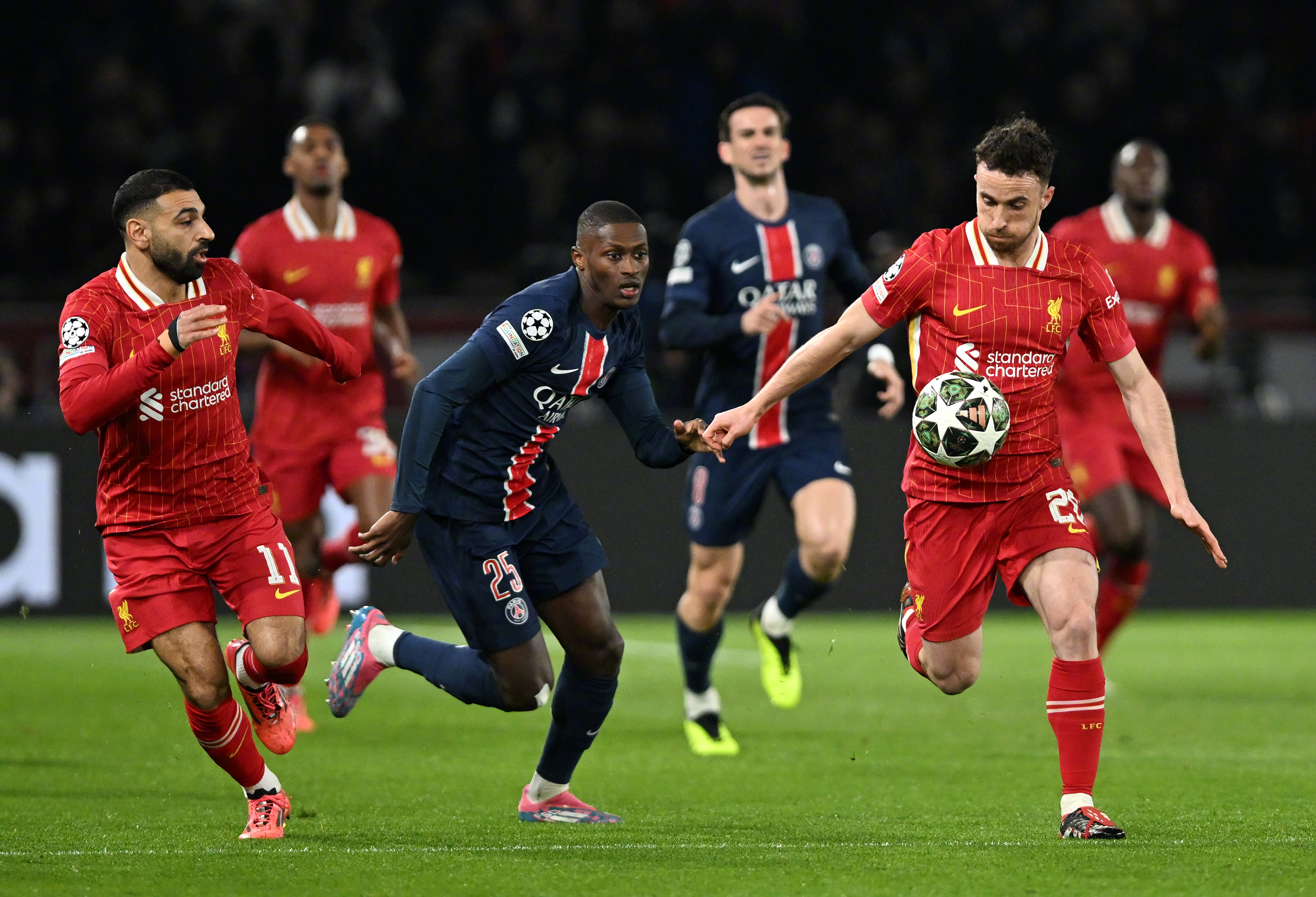 巴黎圣日耳曼迎战国际米兰的围攻的简单介绍