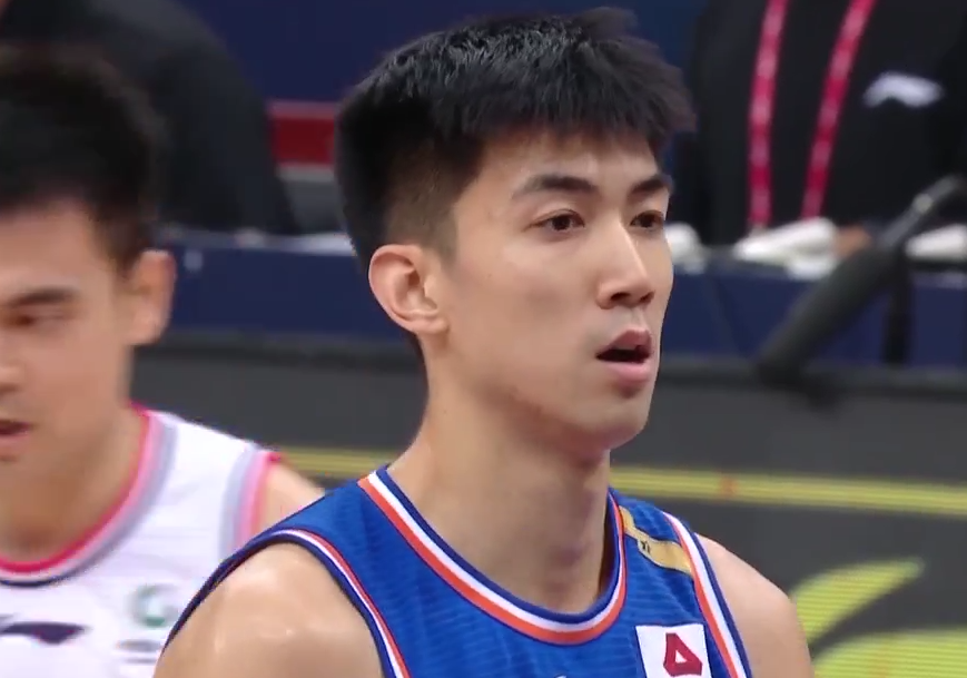 关于锋线球员状态火热，助球队逆转战绩的信息