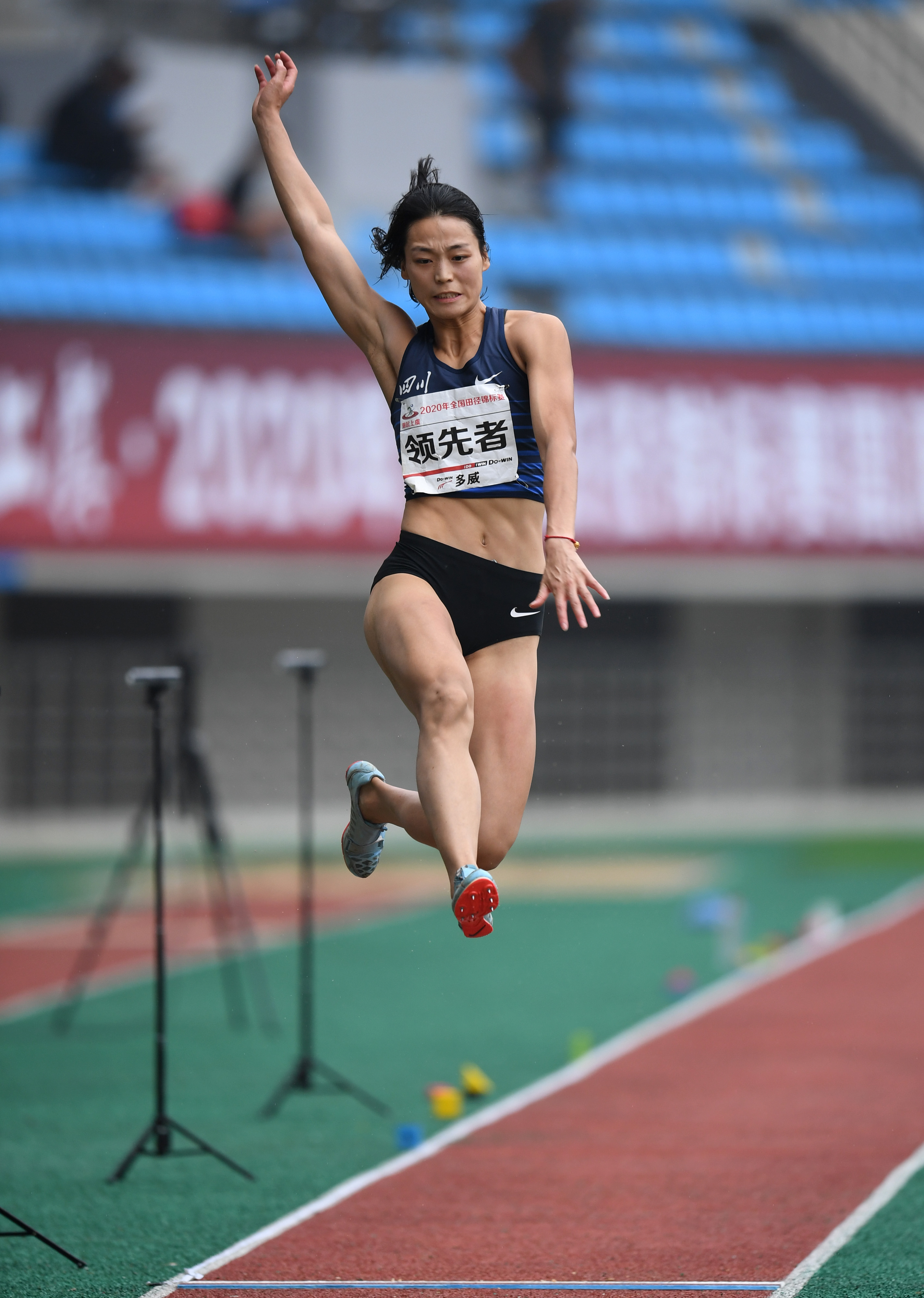 中国队获得女子跳远比赛冠军的简单介绍