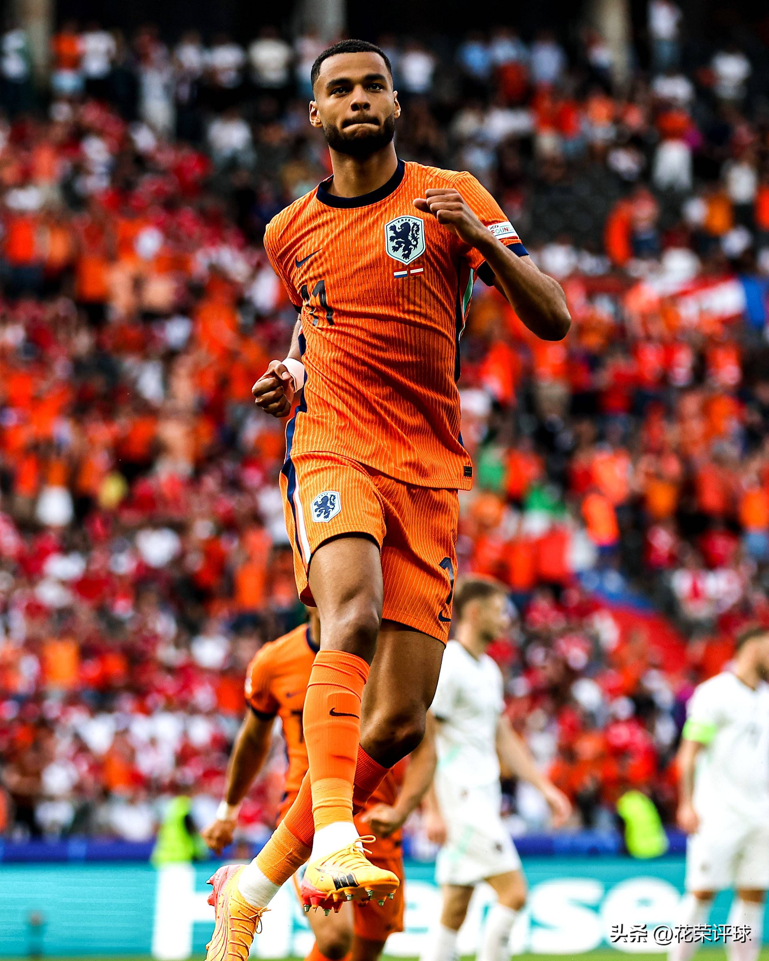 包含欧洲国家联赛半决赛首战关键时刻的词条