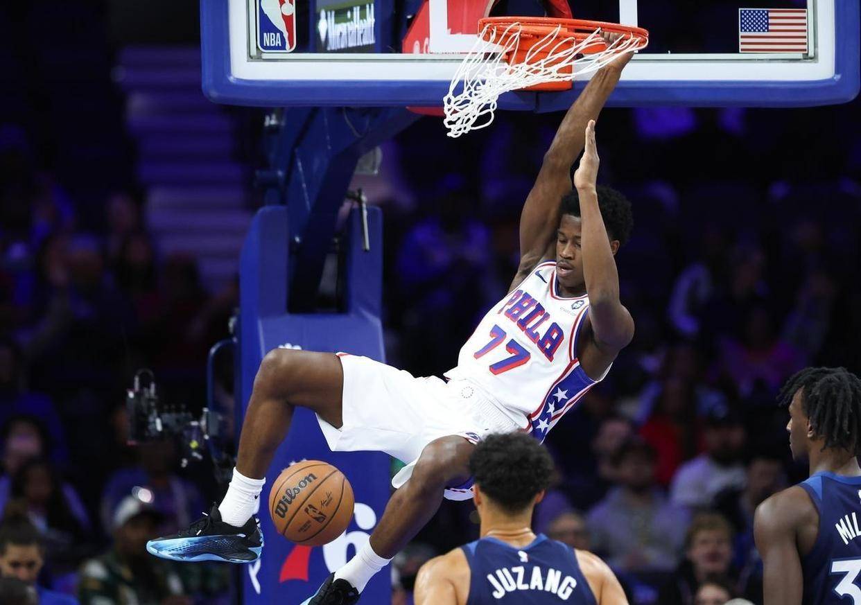 关于76人内线大将恩比德状态回升的信息