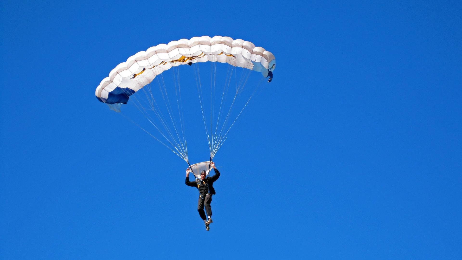 雷霆之巅，塔图姆关键一击定江山，国王巅峰对决见证新王诞生