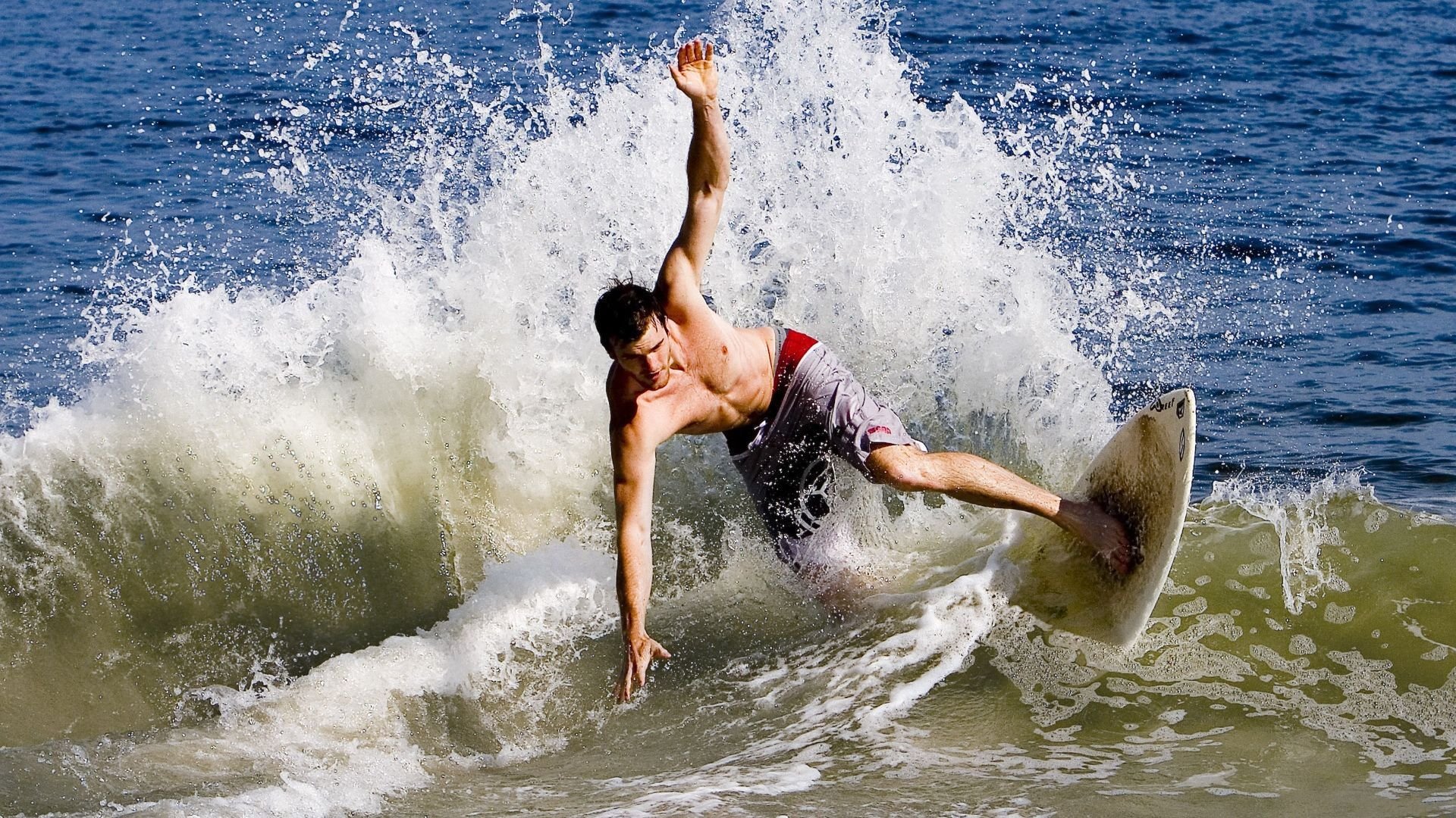 跨界传奇，当皇马带走尤文，门迪在NBA季后赛接管比赛